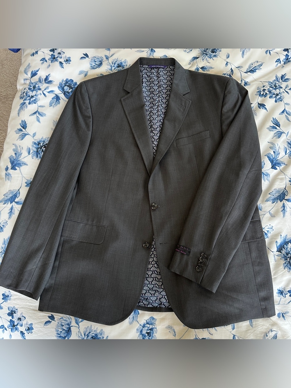 Ted Baker Endurance Men's 46R Charcoal Gray Sharkskin Wool 2-Button Suit Jacket